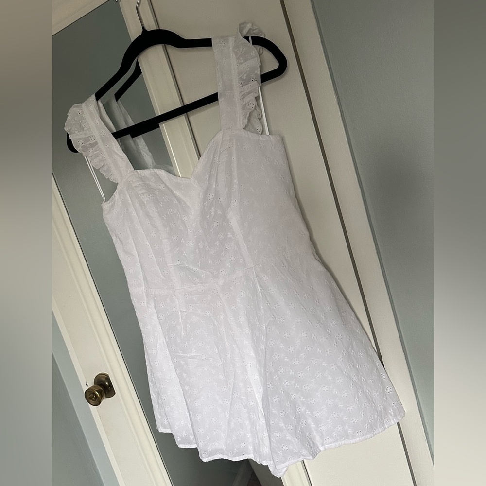NEW Francesca’s Camille Ruffled Eyelet Romper- XL